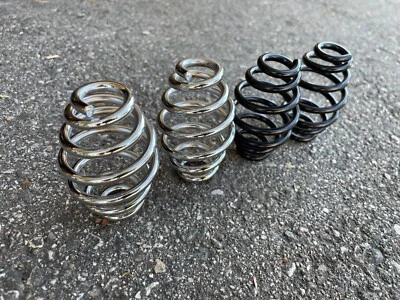 MOLAS DE ASSENTO SOLO LOWBROW ALFÂNDEGA - ESTILO CANO - 3 POLEGADAS CROMADO E PRETO - Imagem 1 de 3