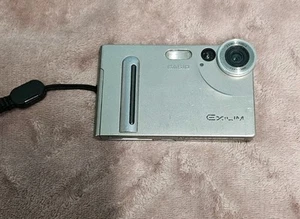 Casio Digital Camera Exilim EX-S2 2.0MP Silver - Picture 1 of 11