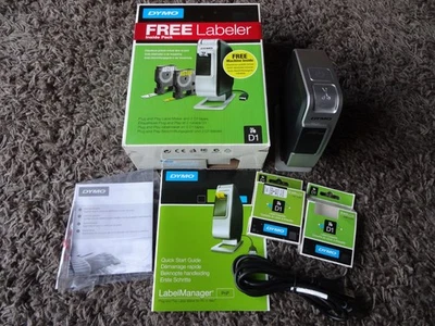 DYMO - PnP LabelManager Beschriftungsgerät PC/Mac (USB,inkl. 2x D1 Tapes) *OVP* - Bild 1 von 2