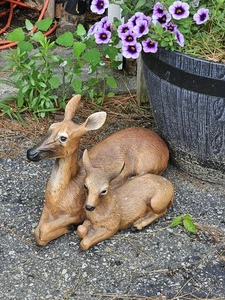 Estatuilla grande vintage 1998 Deer & Fawn # 295 universal estatuaria 13" de largo EE. UU. - Imagen 1 de 13