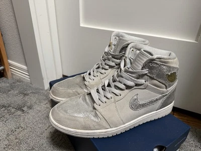 Zapatillas Air Jordan 1 Retro Plateadas Altas 25 Aniversario Talla 10.5 Foto 1 de 4