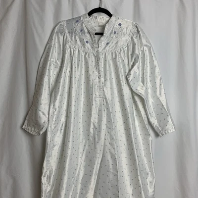 Abrigo Aria House Mujer M-12/14 Blanco Azul Rosas Largo Suave Felpa Botón Bata De Colección Foto 1 de 4