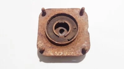 Soporte guía delantero derecho Mazda 626 1995 usado, original #968651-26 Foto 1 de 2