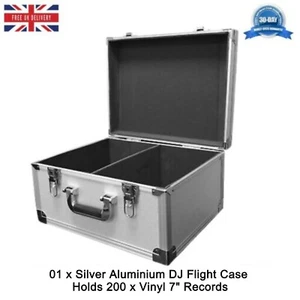 01 X SILVER ALUMINIUM DJ FLIGHT CASE TO HOLD 200 x Vinyl 7" Records STRONG BOX - Afbeelding 1 van 12