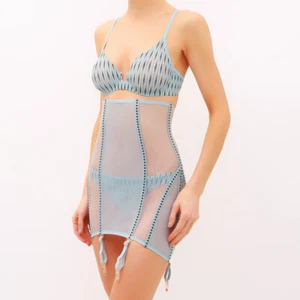 LA PERLA JUPE GAINANTE MOD FRAMES TAILLE FR80 (38) EN TULLE ORNEE DE CRISTAUX - Picture 1 of 8