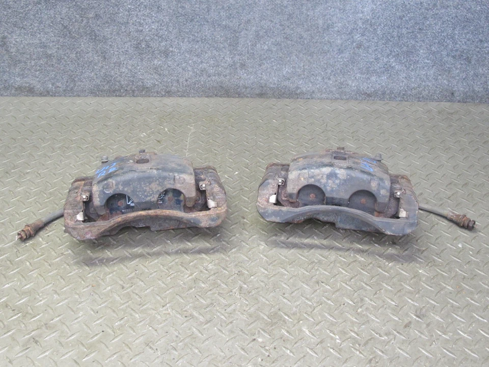 2003-2009 HUMMER H2 AWD PINÇA DE FREIO TRASEIRA ESQUERDA E DIREITA CONJUNTO DE 2 - Imagem 1 de 4