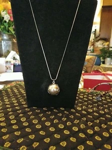 Silver Earth Musical Pendant, 20" Sterling Chain - Picture 1 of 8