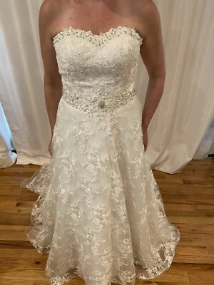 Vestido de noiva tamanho 8 sem alças, vestido clássico com botões cobertos. Nunca usado - Imagem 1 de 4