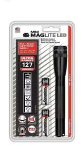 Genuine Mini Maglite LED torch - 127 lumens - torch and holster pack - Picture 1 of 1