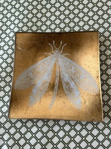 Plato de baratija de vidrio libélula 5"x5" bordes curvatura - Imagen 1 de 3