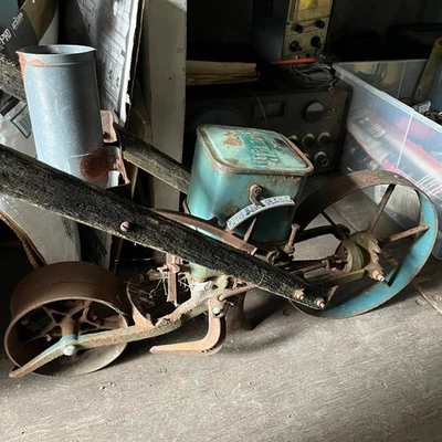 Antique Planet Jr No.4 Garden Planter w/ Handles Farm Seeder Yard Art Decor - Image 1 of 4