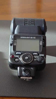 Nikon SB-700 Blitzgerät Speedlight Flash - Bild 1 von 4