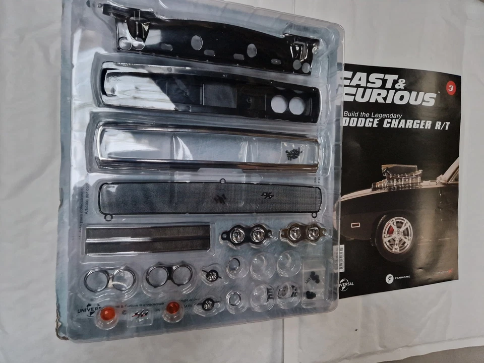 Fanhome 1/8 Costruire il Proprio Dodge Caricabatterie R/T Fast And Furious Car - Immagine 1 di 2