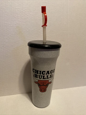 Vintage 1990s Chicago Bulls NBA Plastic Water Bottle w/Straw Betras Plastics Cover