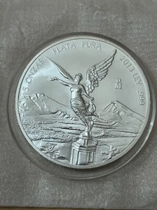 2013 Mexican 5 oz .999 Silver Libertad Coin - Picture 1 of 2
