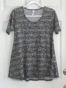 LuLaRoe Women’s Size XXS Perfect T Geometric Black Gray T Shirt Top - Picture 1 of 5