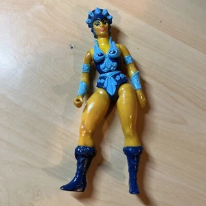 Vintage MOTU He-Man Masters of the Universe Evil Lyn Figure - Picture 1 of 3