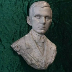 MONTAJE DE PARED CATHOLIC BEAT IVAN MERZ BUSTO ALUMINIO CROACIA BOSNIA BANJA LUKA - Imagen 1 de 6