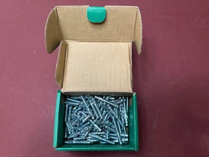 Neu Box mit 100 Hillman Power-Stud Keilankern 1/4" x 1-3/4" ohne Unterlegscheiben oder Muttern - Bild 1 von 6