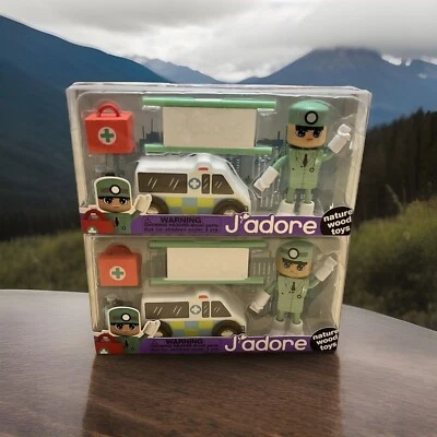 J'adore "París" Ambulancia Juego Naturaleza Madera Juguetes Para Niños 3+ NUEVO LOTE DE 2 Foto 1 de 3