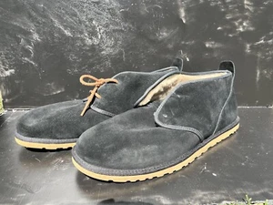 Men's UGG New Maksim 1016680M/BLK Black Size 17 Chukka Boots (1 Missing String) - Picture 1 of 3
