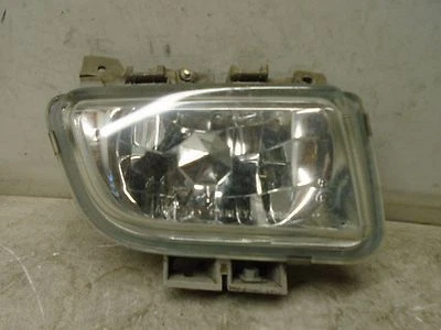 Оригинальные противотуманные фары для правой стороны минивэна 00 01 Mazda с креплением на бампер - Изображение 1 из 4