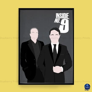 INTERIOR Nº9 (DENTRO NÚMERO NUEVE) Personajes de Comedia Estampado Minimalista (3 Tallas) - Imagen 1 de 6