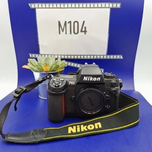 Nikon F100 Body in Top Zustand, voll funktionsfähig. Griff nicht klebrig. (refB.N) 🎄 - Bild 1 von 9