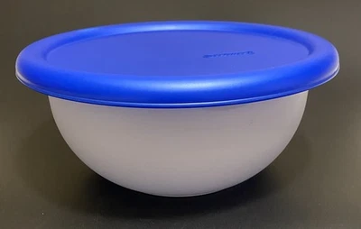 Contenedor de almacenamiento/mezcla de alimentos Sterilite de 5,5 cuartos con tapa azul usado en excelente estado Foto 1 de 4
