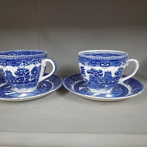 2  Vintage Alfred Meakin Blue & White Transferware Old Willow Tea Cups & Saucers - Picture 1 of 9
