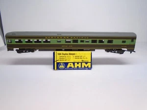 Rivarossi Ho Smoothside Passenger Observation car, Northern Pacific - Picture 1 of 4