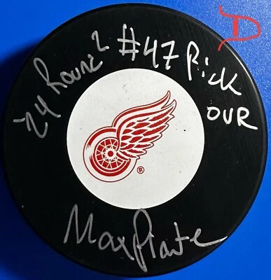 Disco logotipo rascunho Max Plante autografado Detroit Red Wings (2ª edição 47ª escolha) 2024 - Imagem 1 de 2