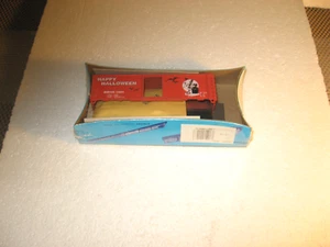 HO BEV-BEL CUSTOM HAPPY HALLOWEEN SKELETON & BATS 40' SPECIAL BOXCAR KIT! - Picture 1 of 4
