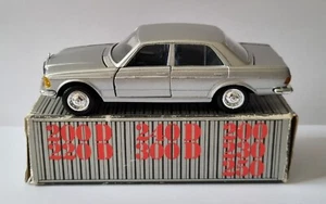 Modell Auto Cursor 575 - Mercedes Benz - 200D bis 300D in Silber - 1:35 - OVP - Bild 1 von 5