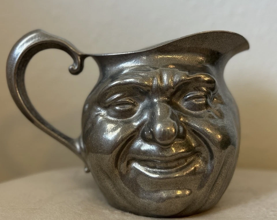 Jarra de peltre plateada de doble cara Sunny Jim de colección Foto 1 de 4