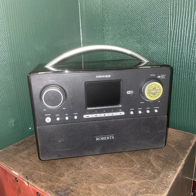 ROBERTS - Stream 93i DAB/FM/WIFI internet Radio + Power cable - Image 1 of 4