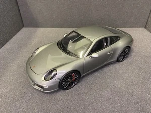 1:18 Schuco 45 003 9600 Porsche 911 (991) Carrera GTS Coupé - Achat Grey - Bild 1 von 23
