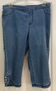 Catherines Timeless Fit Capri Jeans Size 14/16W Blue Bling at Cuffs Eyelets 104 - Picture 1 of 9