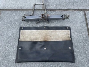 Renault 5 GT Turbo Jack, Wheel Brace complete with Leather Case/Wallet/Bag - Picture 1 of 20