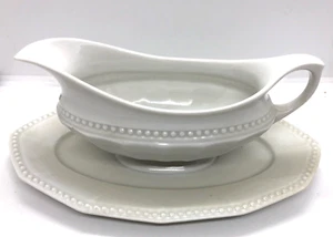 De colección Hutschenreuther Baviera PATRÓN CHEVALIER Gravy Boat Base Adjunta - Imagen 1 de 3