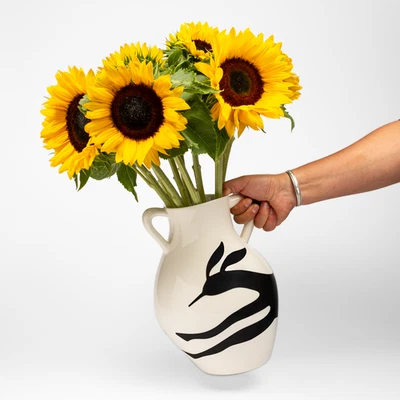 Piet Parra - El jarrón Wonky - 'un corredor' Foto 1 de 4