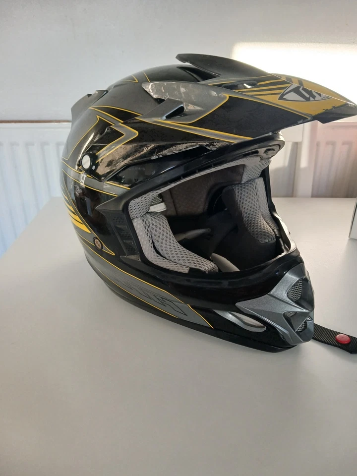 Helmet For Motorbike - Image 1 of 4