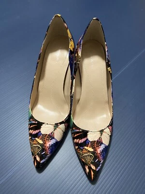 Zapatos Tahari Butterfly Heels Talla 7 Foto 1 de 4