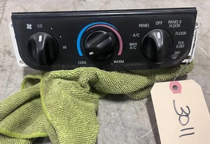 1999-2003 Ford F150 F250 Expedition Heater AC Temperature HVAC Climate #3011 - Picture 1 of 2
