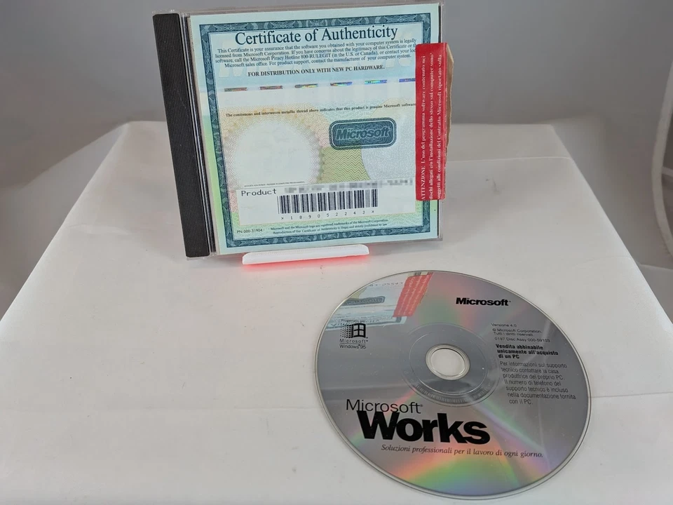MICROSOFT WORKS 4.0 ITALIANO VERSIONE CD SOFTWARE VINTAGE ORIGINALE - Immagine 1 di 1