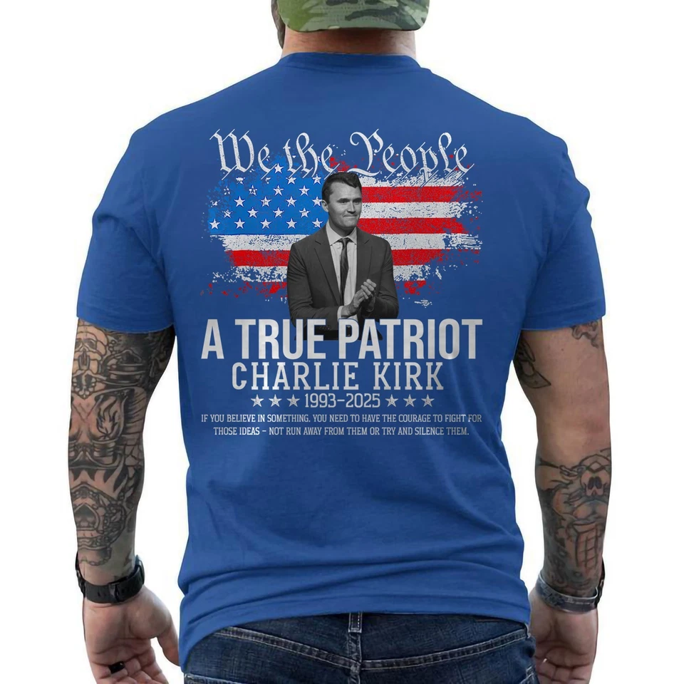 Camisa Charlie Kirk, True Patriot 1993-2025 Rip Memorial Bandera Americana EN LA PARTE POSTERIOR Foto 1 de 1