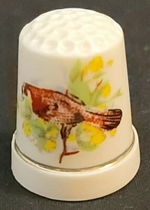 VINTAGE ~ Ceramic/Porcelain Collectible Thimble with a Brown Bird & Flowers - Picture 1 of 8