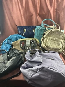 Handtaschen 6x + Rucksack 1x Damen - Bild 1 von 10
