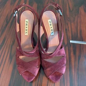 EUC PRADA Pflaume Wildleder Plateau High Heel Sandalen Größe 6,5 Hergestellt in Italien - Bild 1 von 9