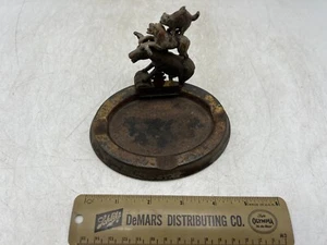 Vintage BREMER STADTMUSIKANTEN Metal Ashtray - German Germany - Picture 1 of 6